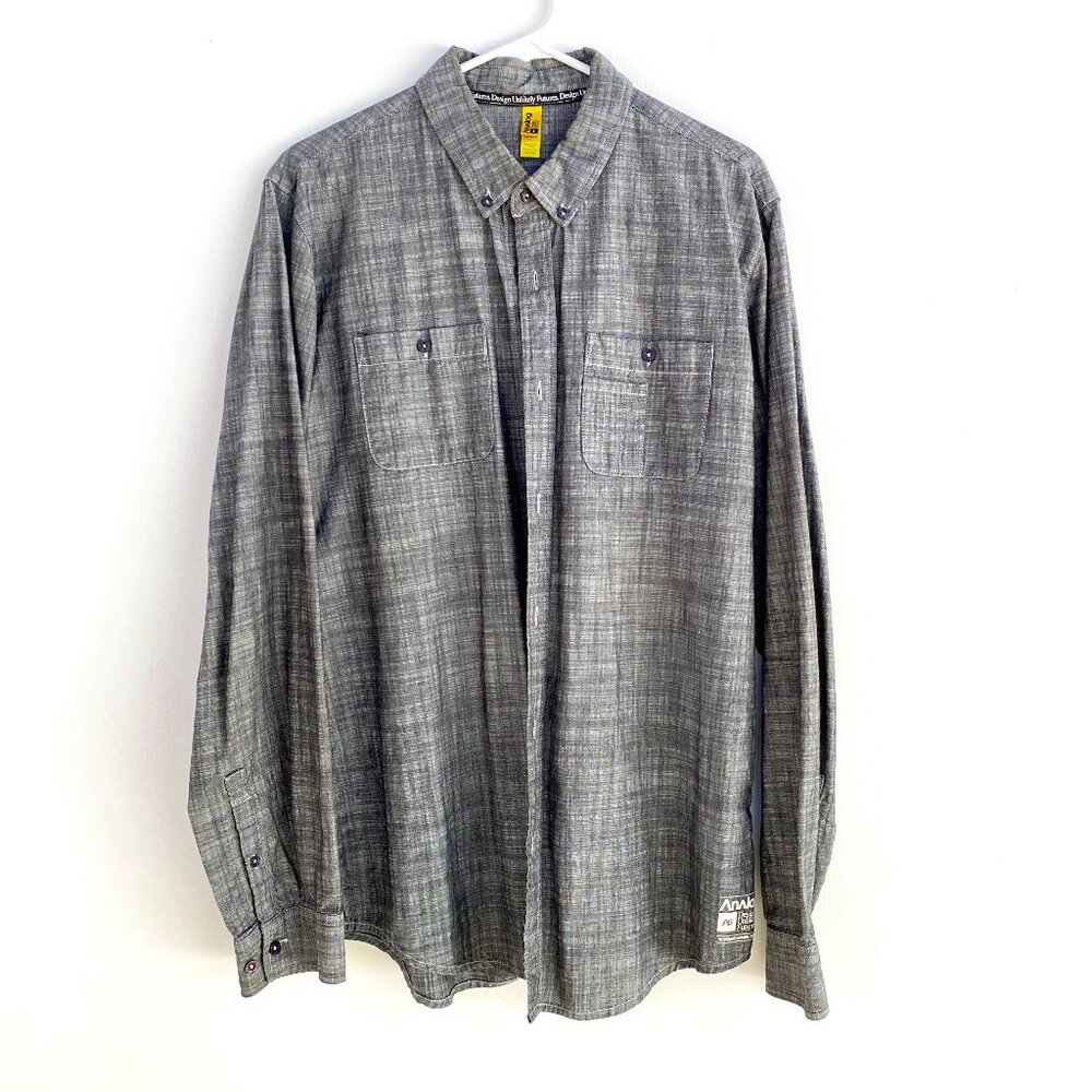 Analog Chambray button up – Large – Black chambray